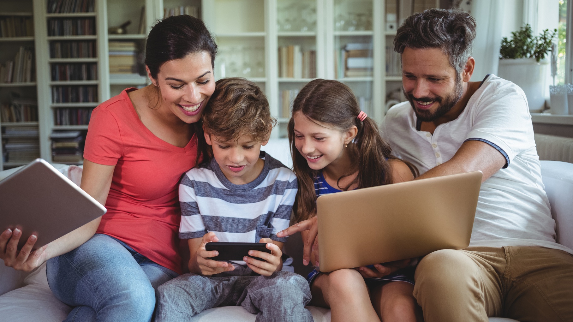 Why our telecom provider solutions stand out across the UAE for professionals and households alike